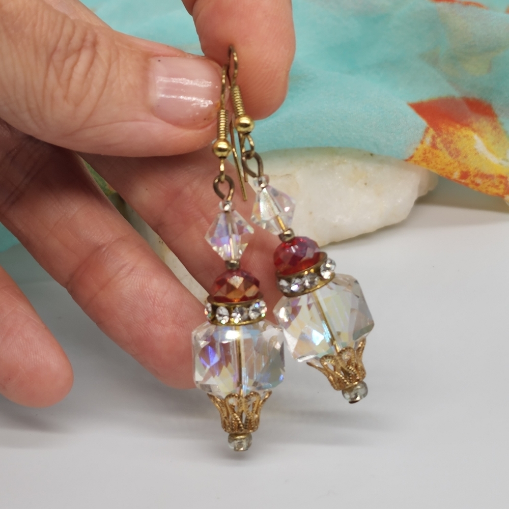 ❤️ Vintage Jewelry Red Cristals Rainbow White European Crystals Gold Earrings - Picture 5 of 8